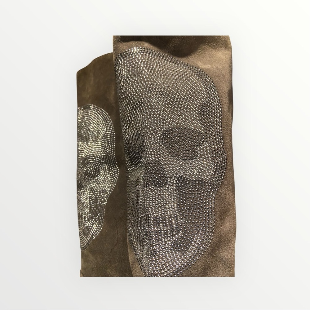 Mimosa Suede Knee-High Boots | Gothic Skull Accent | Italy 🇮🇹 - Picture 3 of 9